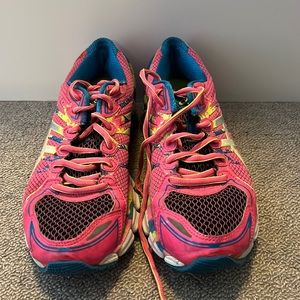 Asics gel sendai 2 women’s US size 8 - pink